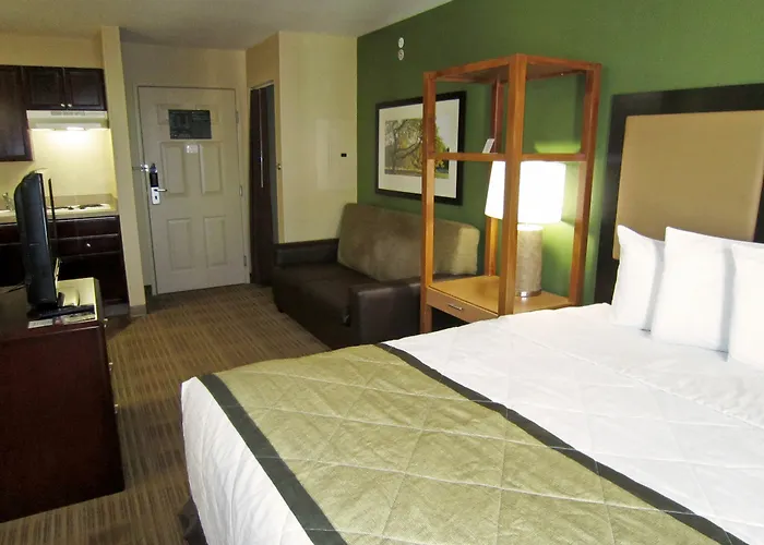 Extended America - - Polaris Hotel 2*